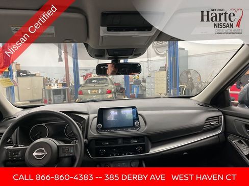 Certified 2024 Nissan Rogue SV AWD/4WD image 34
