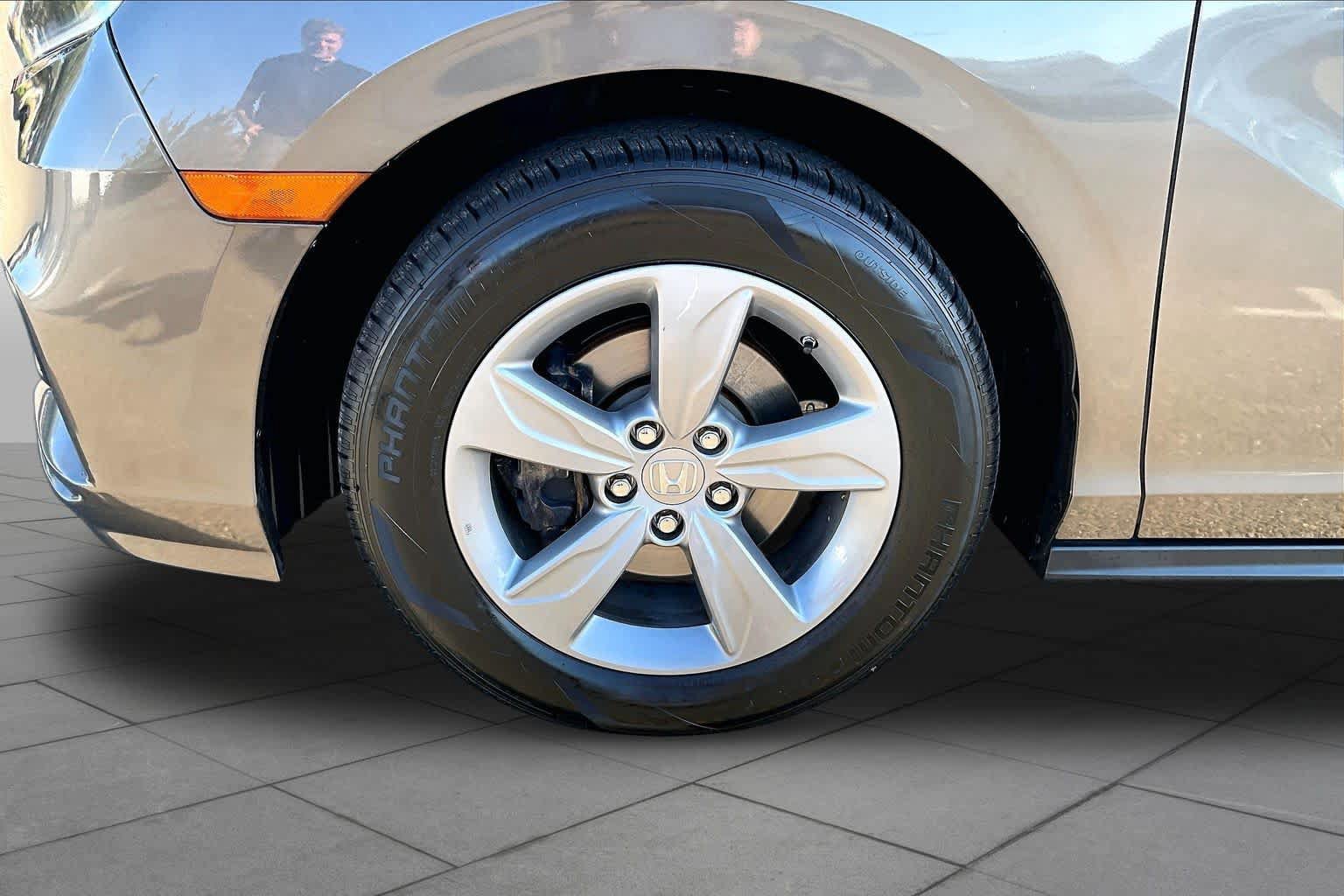 Used 2018 Honda Odyssey EX-L image 10