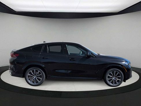 New 2026 BMW X6 xDrive40i w/ Premium Package image 9