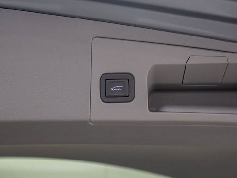 New 2026 Cadillac XT5 Premium Luxury image 30