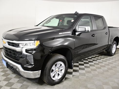 Used 2026 Chevrolet Silverado 1500 LT AWD/4WD image 10