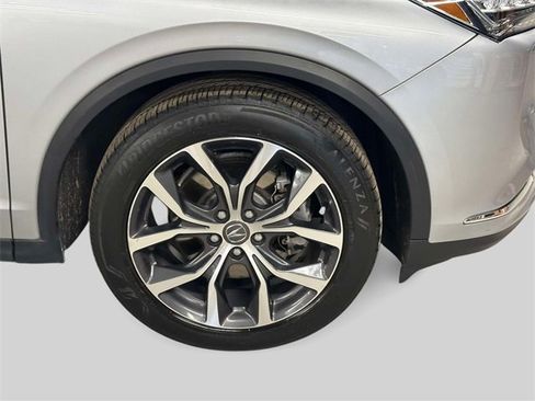 Used 2023 Acura MDX SH-AWD w/ Technology Package image 10