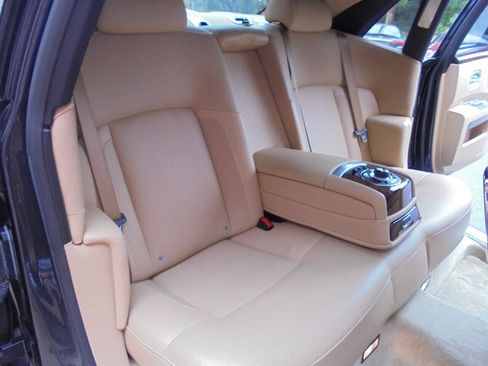 Used 2011 Rolls-Royce Ghost RWD image 12