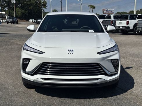 Certified 2024 Buick Envista Preferred w/ Advanced Safety Package image 3