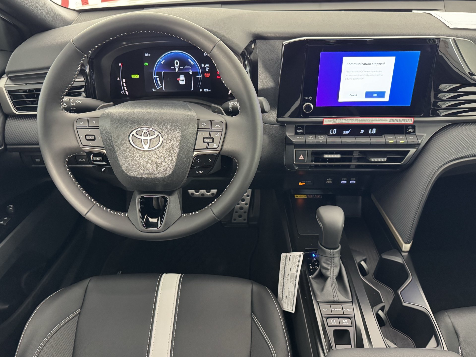 New 2026 Toyota Camry SE w/ Convenience Package FWD image 8