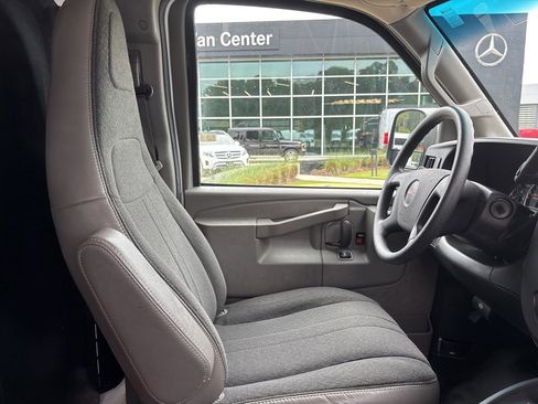 Used 2023 GMC Savana 2500 Work Van w/ Driver Convenience Package image 26