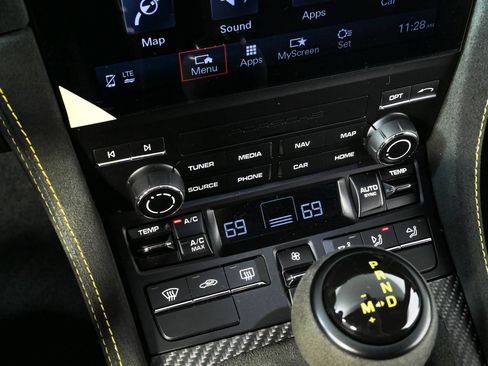 Certified 2025 Porsche 718 Boxster Spyder RS RWD image 18