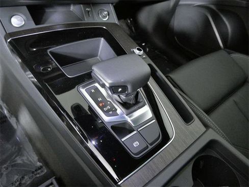 Used 2024 Audi Q5 2.0T Premium image 20