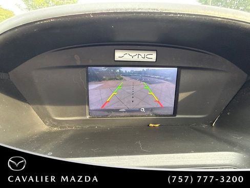 Used 2017 Ford Escape SE FWD image 19