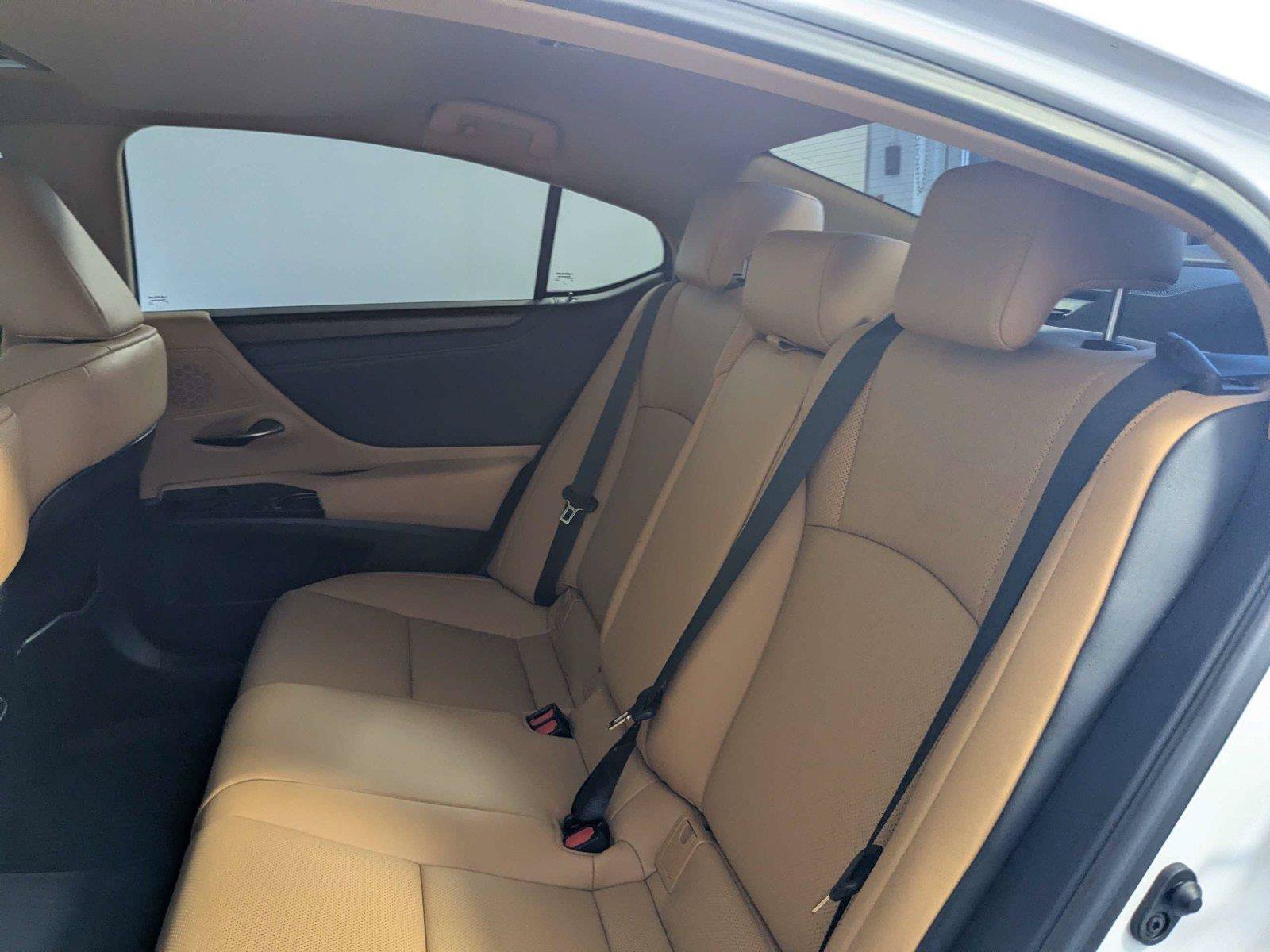 Used 2025 Lexus ES 350 w/ Premium Package FWD image 34