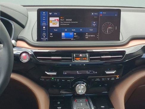 Used 2025 Acura MDX FWD w/ Technology Package image 15