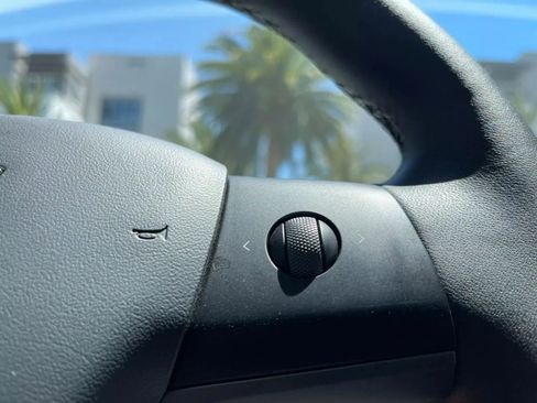 Used 2023 Tesla Model 3 Standard Range image 20