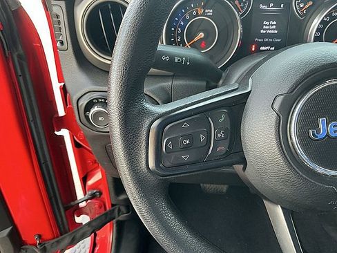 Used 2018 Jeep Wrangler Unlimited Sport image 19