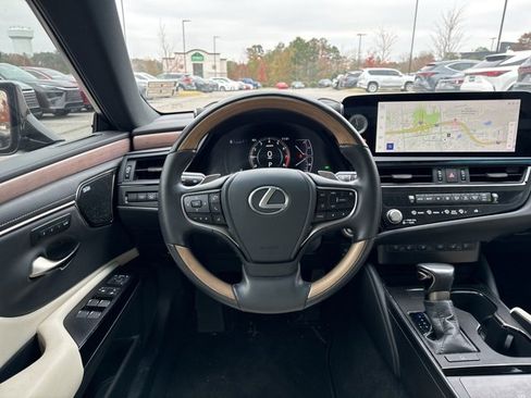 Used 2024 Lexus ES 350 Ultra Luxury image 11