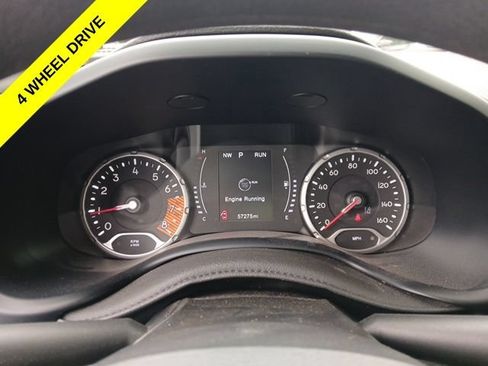 Certified 2023 Jeep Renegade Latitude AWD/4WD image 25