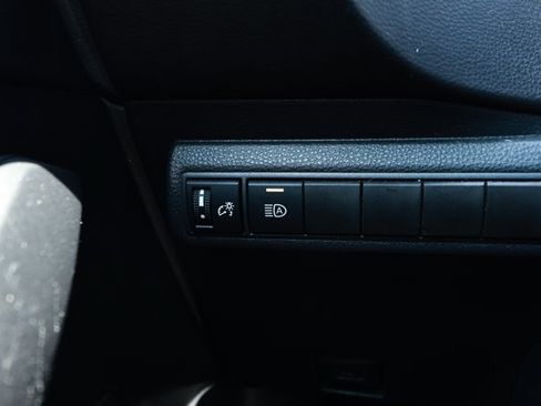 Used 2021 Toyota Corolla LE FWD image 15