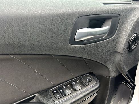 Used 2023 Dodge Charger SXT w/ Blacktop Package image 10