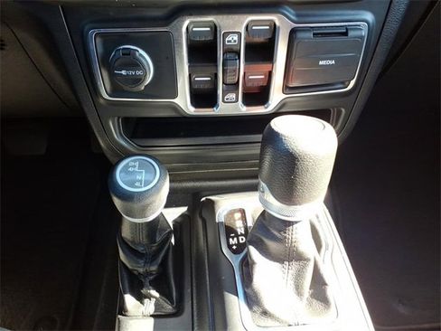 Certified 2021 Jeep Wrangler Unlimited Sport image 24