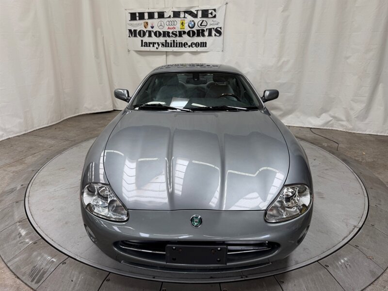 Used 2005 Jaguar XK8 Coupe RWD image 5