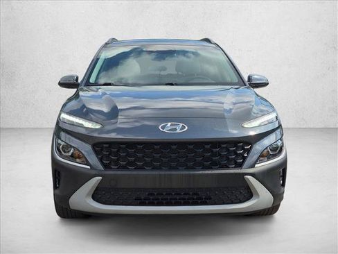Used 2022 Hyundai Kona SEL FWD image 2