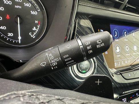 Used 2023 Cadillac XT6 Premium Luxury w/ Technology Package image 36