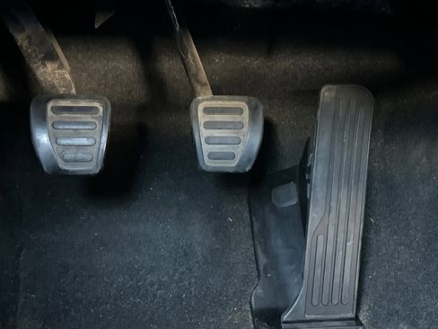 Used 2018 Chevrolet Camaro SS image 42