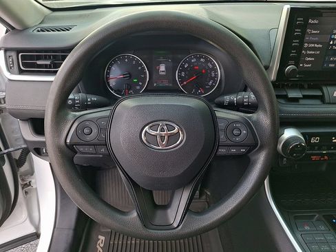 Used 2020 Toyota RAV4 XLE w/ Convenience Package AWD/4WD image 16