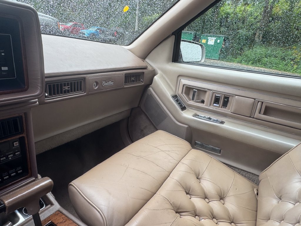 Used 1989 Cadillac Eldorado Coupe FWD image 15
