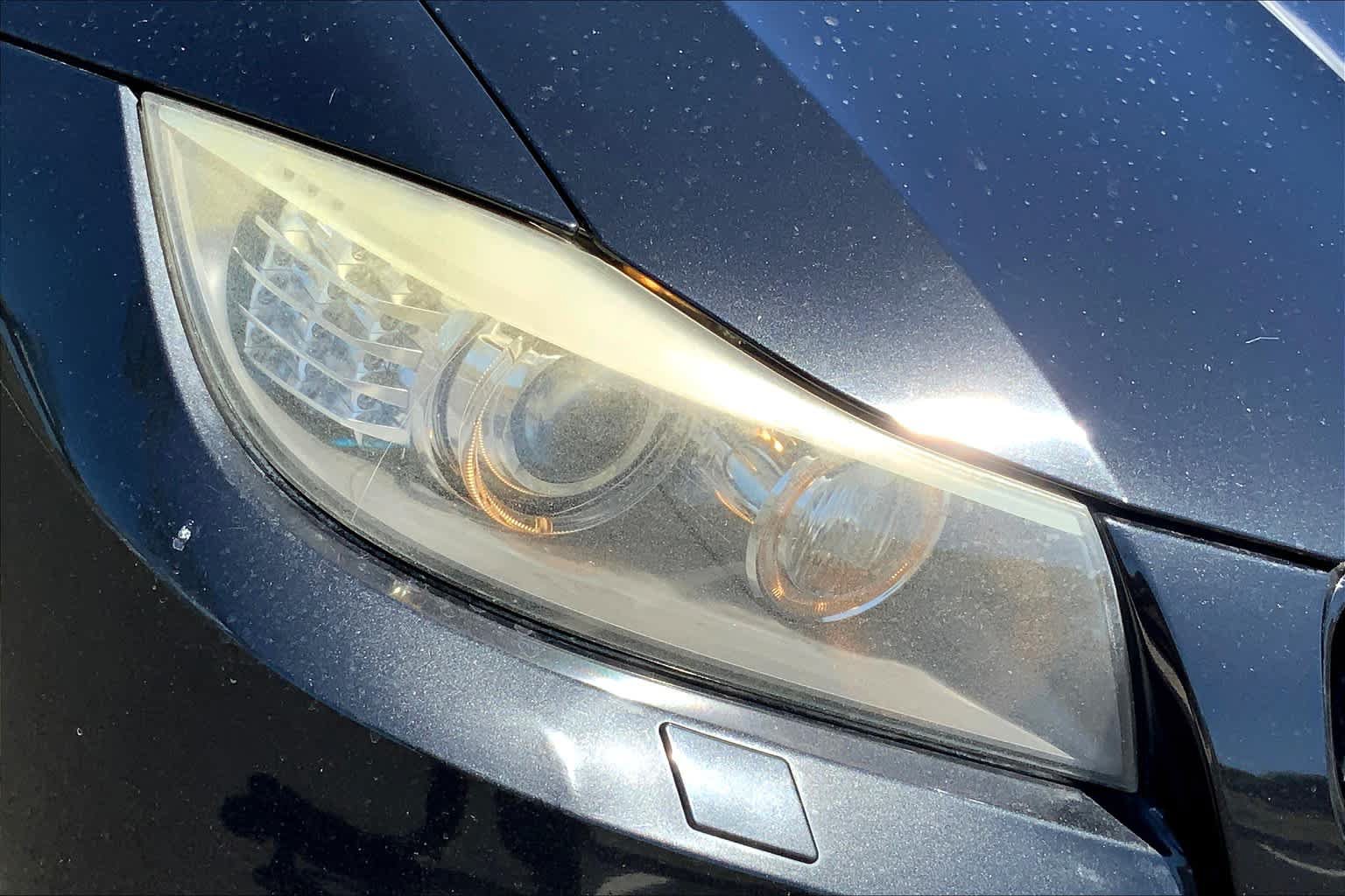 Used 2011 BMW 335i xDrive Sedan AWD/4WD image 29