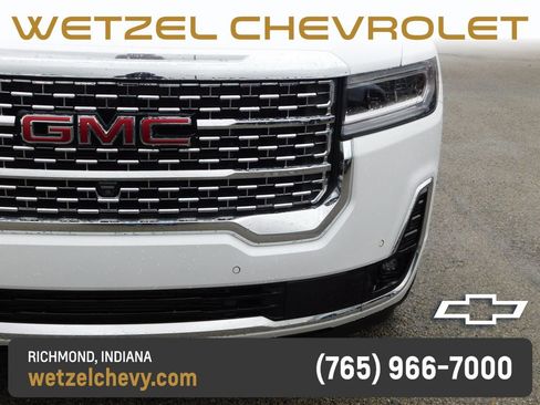 Used 2023 GMC Acadia Denali w/ Denali Technology Package AWD/4WD image 9