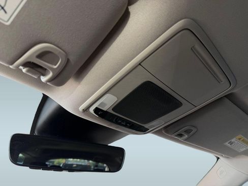 Used 2023 Honda Pilot EX-L image 32