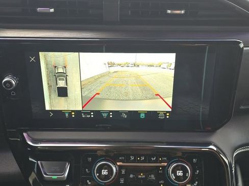 Used 2022 GMC Sierra 1500 AT4X image 36