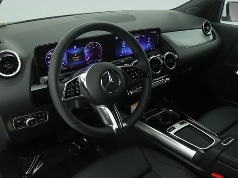 New 2026 Mercedes-Benz GLA 250 image 4