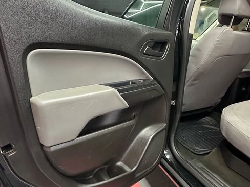 Used 2016 Chevrolet Colorado W/T w/ WT Convenience Package image 17