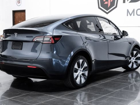Used 2023 Tesla Model Y Long Range AWD/4WD image 9