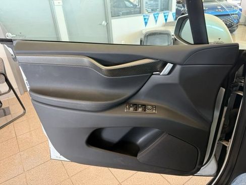 Used 2018 Tesla Model X 100D AWD/4WD image 21
