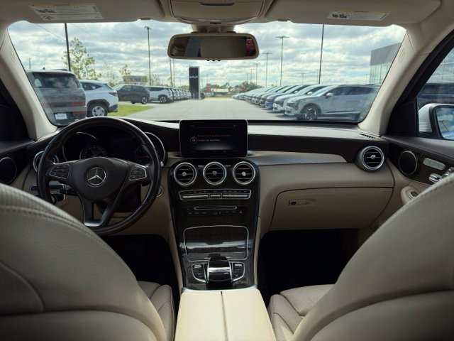 Used 2018 Mercedes-Benz GLC 300 4MATIC image 32