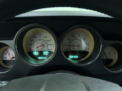 Used 2014 Dodge Challenger R/T w/ Electronics Convenience Group RWD image 20