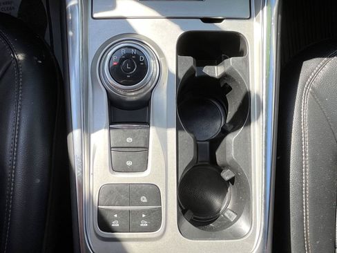 Used 2023 Ford Explorer Limited w/ Limited Technology Package RWD image 13