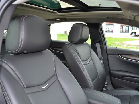 Used 2019 Cadillac XTS Luxury FWD image 34