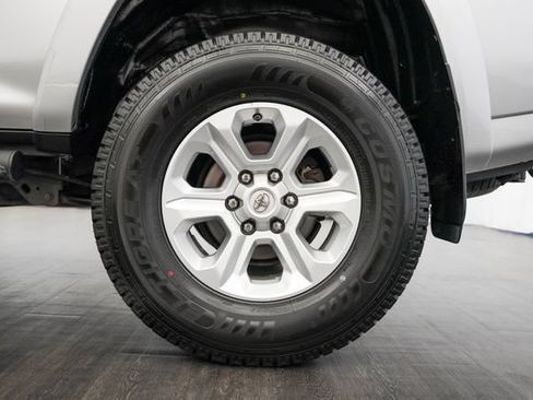 Used 2019 Toyota 4Runner SR5 RWD image 44