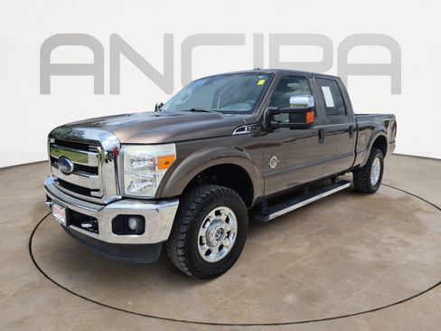 Used 2015 Ford F250 XLT w/ XLT Premium Package AWD/4WD image 6