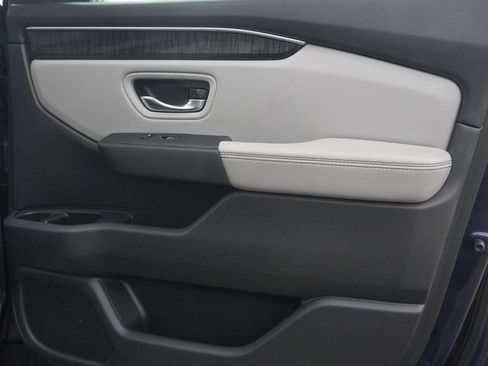 Used 2023 Honda Pilot Elite image 28