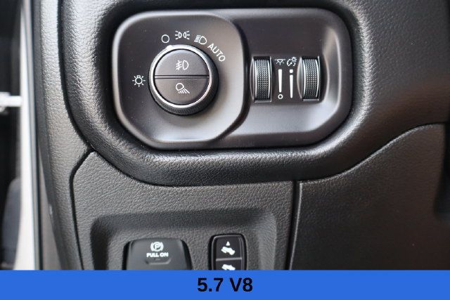 Used 2019 RAM 1500 Laramie RWD image 16
