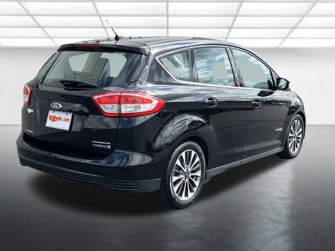 Certified 2018 Ford C-MAX Titanium w/ Equipment Group 301A FWD image 4