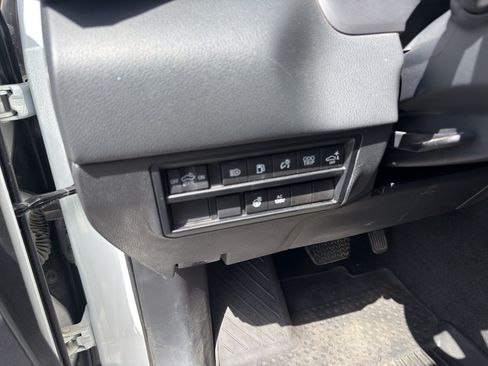 Used 2023 Toyota Tundra Limited RWD image 18