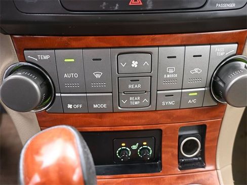 Used 2010 Toyota Highlander Limited image 3