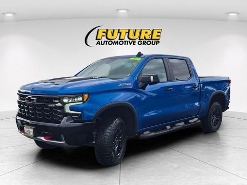 Used 2023 Chevrolet Silverado 1500 ZR2 image 8