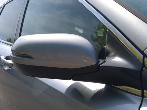 Used 2018 Honda CR-V EX-L image 11