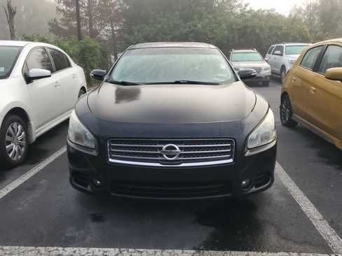 Used 2011 Nissan Maxima 3.5 SV w/ Premium Pkg image 2